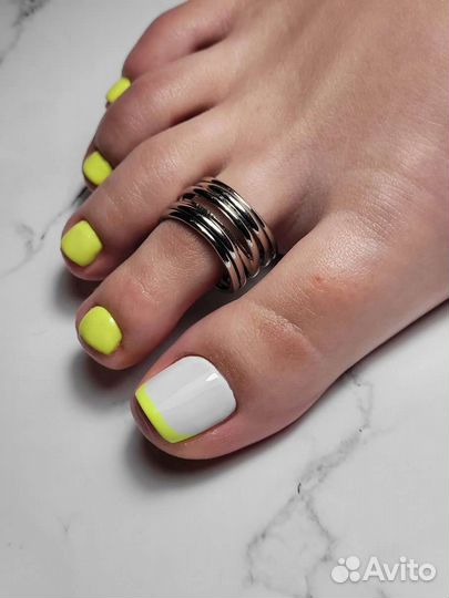 Маникюр с покрытием гель-лаком