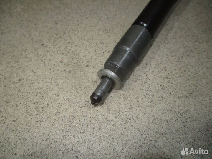 Форсунка дизельная Toyota Land Cruiser 200