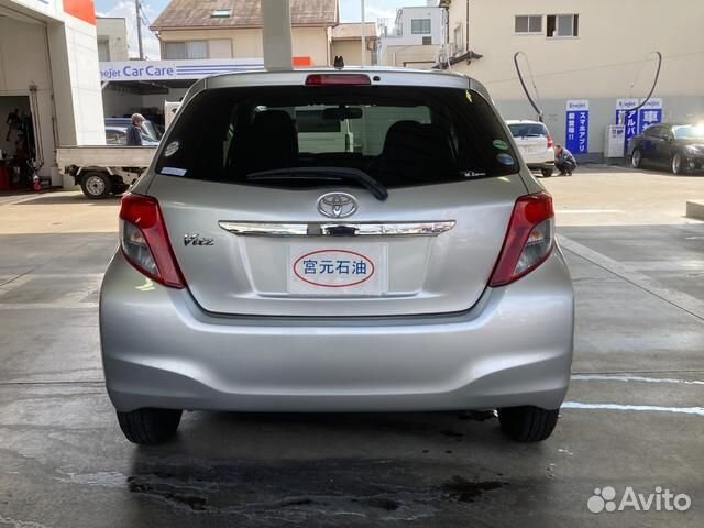 Toyota Vitz 1.0 CVT, 2012, 72 000 км