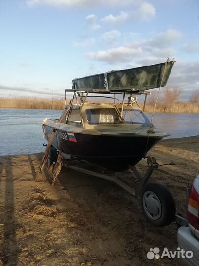 Лодка Москва 2 с каютой