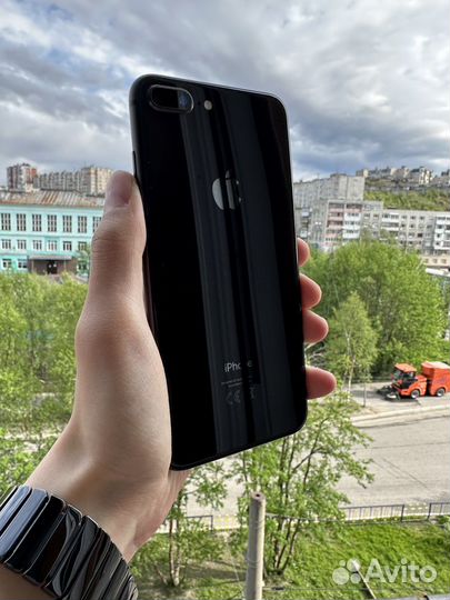 iPhone 8 plus 64gb gray”