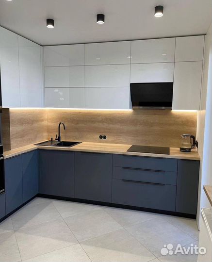 Кухня на заказ угловая