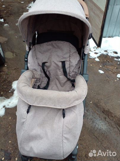 Прогулочная коляска