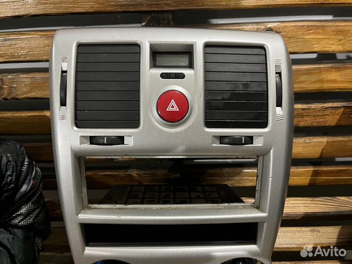 Накладка центральной консоли Hyndai Getz