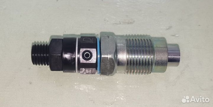 Форсунка топливная 2CT 3C 3CT 1HZ 23600-17040