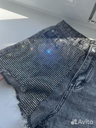 Шорты джинсовые женские со стразами