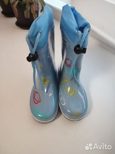 Резиновые сапоги утеплённые 26р