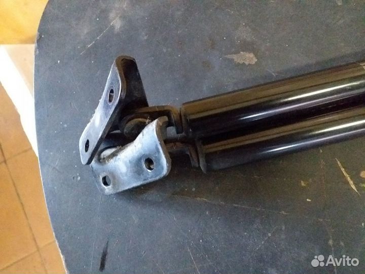 Амортизатор двери багажника Пежо 4008