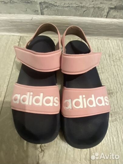 Сандалии женские 38