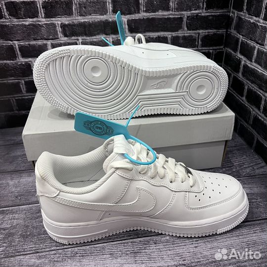 Кроссовки Nike Air Force 1 Triple White Оригинал