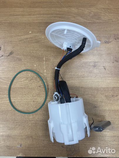 Бензонасос новый в сборе Opel Astra H