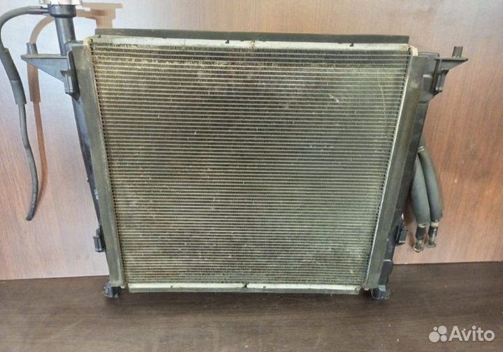 Радиатор охлаждения двигателя Hyundai Santa Fe 4