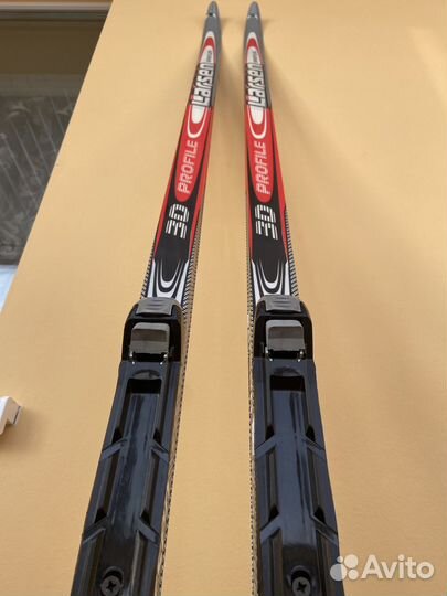 Лыжи беговые Larsen (новые)