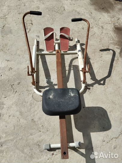 Гребной тренажер