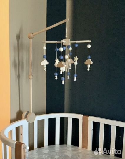 Мобиль на кроватку деревянный