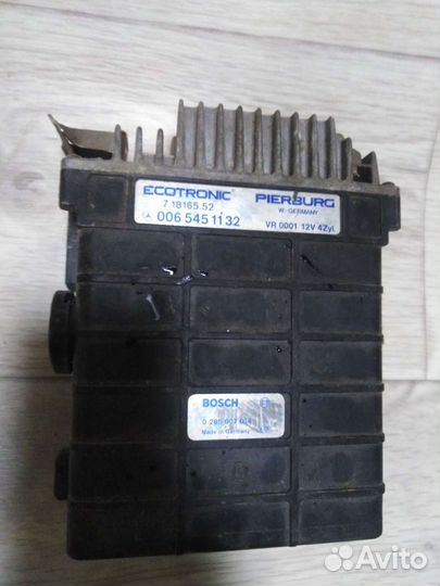 Блок управления двигателем Mercedes E W124 1988, M