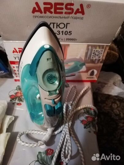 Утюг Aresa AR3105