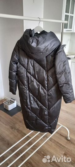 Пуховик зимний женский