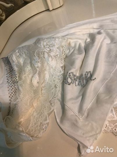 Платок на никях или на выход белый