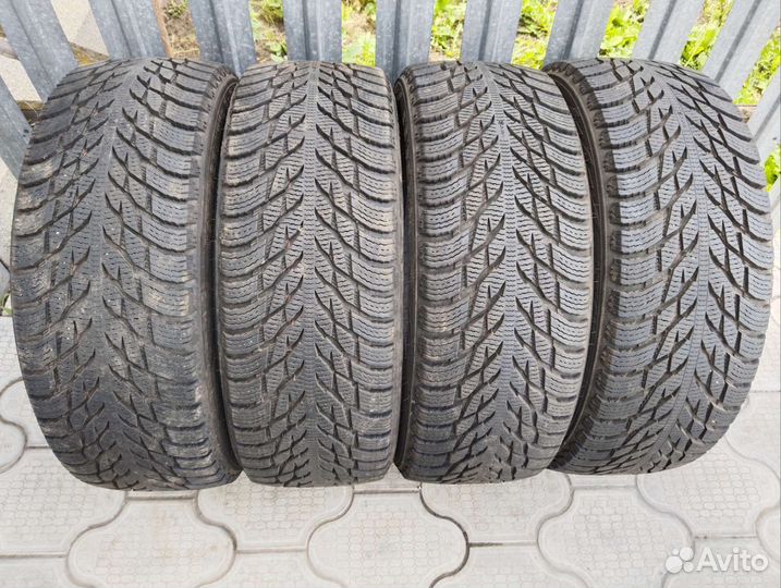 Nokian Tyres Hakkapeliitta R3 SUV 215/55 R18 99R