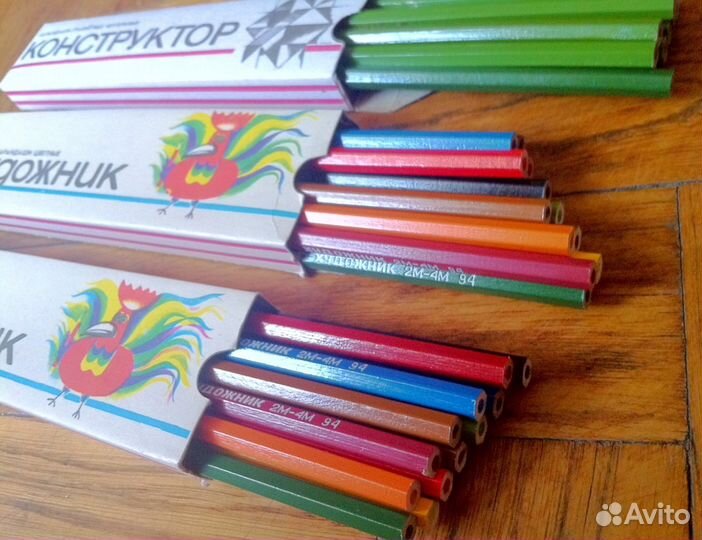 Карандаши цветные и простые. cccp