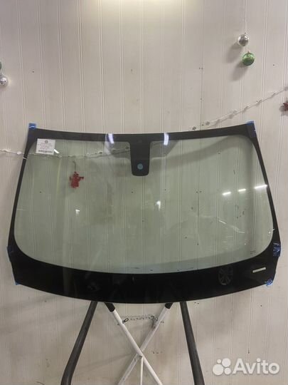 Автостекло BMW F30/31- solar/дд pilkington