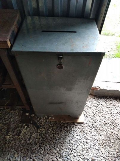 Ящик железный в гараж дачу
