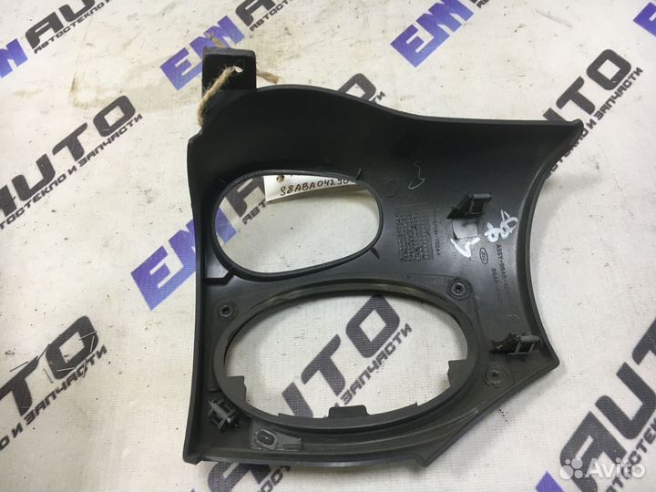 Накладка торпедо левая Форд Фокус 1