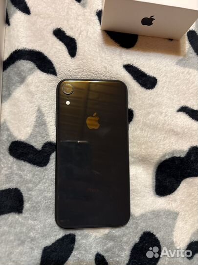 iPhone Xr, 64 ГБ