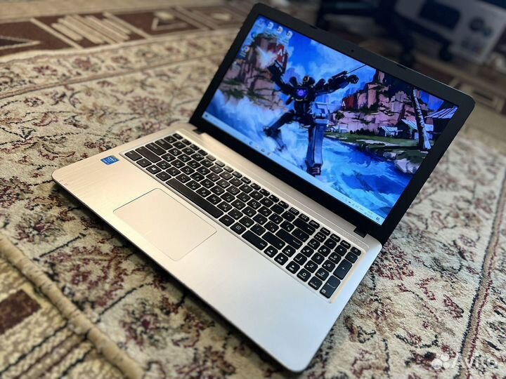 Мощный Ноутбук Asus i3-5005u/4гб/500гб