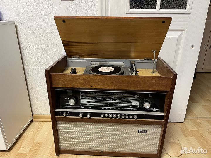 Радиола Ригонда 102