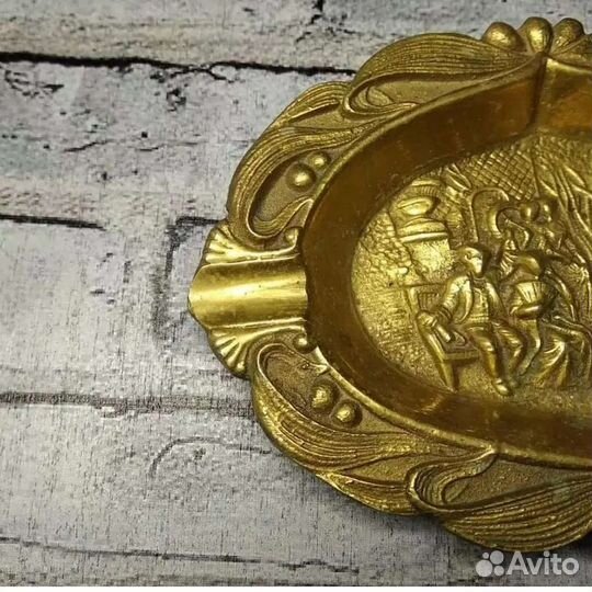 Винтажная Пепельница