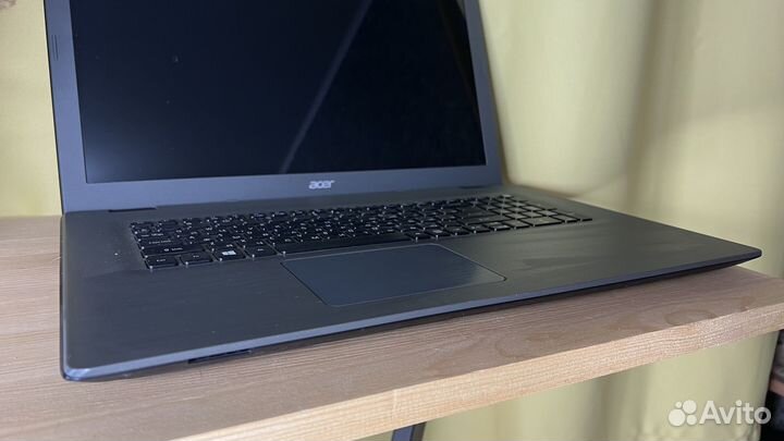 Ноутбук Acer Aspire E5-722 (SSD/8Gb/17