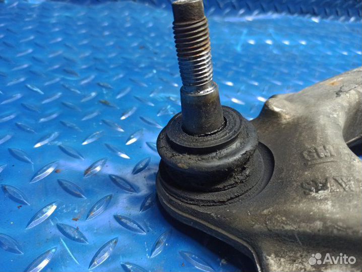 Рычаг подвески передний правый Cadillac Escalade 3