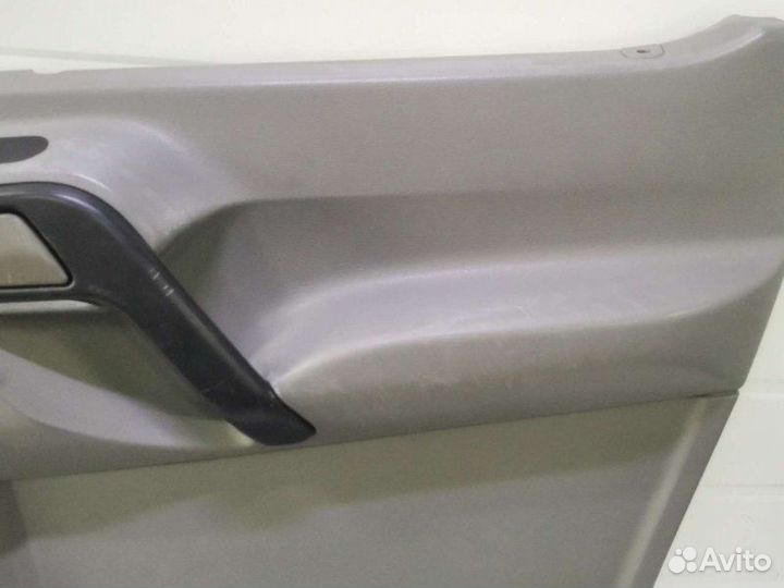 Обшивка двери Mercedes Sprinter W906