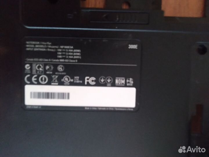 Поддон samsung np300e5a