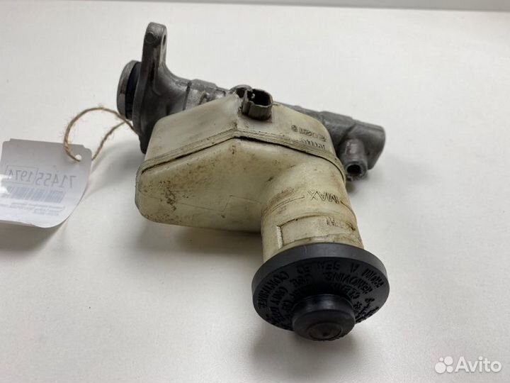 Главный тормозной цилиндр Toyota Caldina ST215G