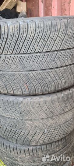 Michelin Alpin 4 265/35 R20 и 295/30 R20 101W