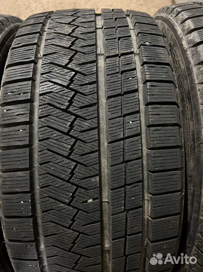 Triangle PL02 255/40 R19 100V