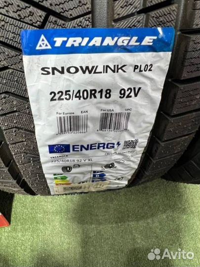 Triangle PL02 225/40 R18 92V