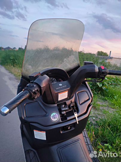 Suzuki burgman 400