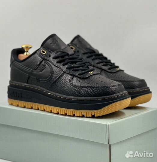 Кроссовки Nike Air Force 1 luxe