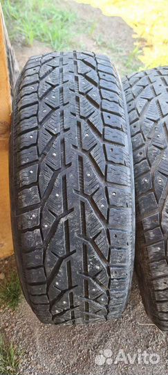 Kormoran SUV Stud 215/65 R17 103T