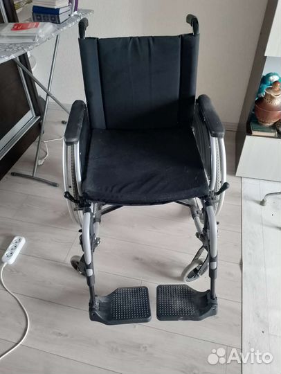 Инвалидная коляска складная