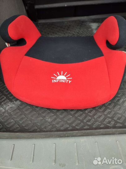 Детская сидушка в машину