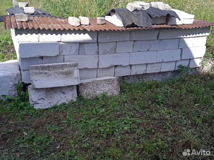 Бетонные плиты,газовые блоки,пасонки