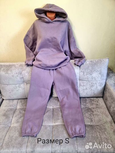 Спортивный костюм женский