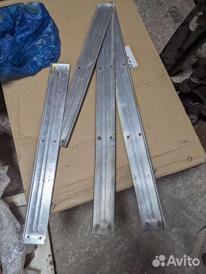 Накладки на пороги газ 24 Волга СССР