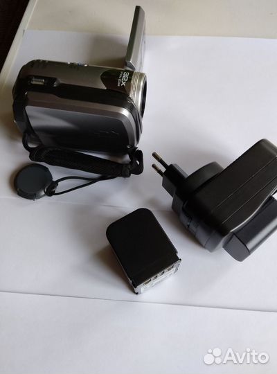 Видеокамера JVC Everio GZ-MG21