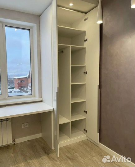 Шкаф распашной